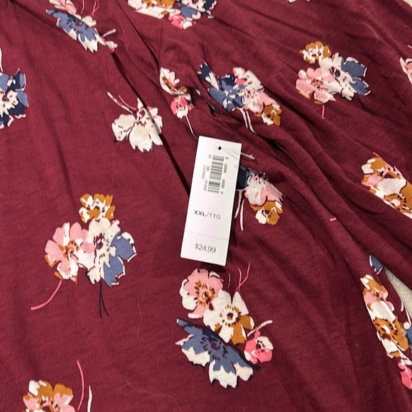 ⚡️Closet Cleanout⚡️ Off the Shoulder Top - Picture 2 of 5